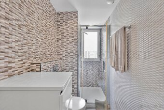 Nabízíme apartmán ve Španělsku 3kk o rozloze 66m2. Apartmán 