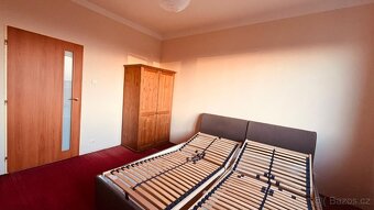 Nabízíme k prodeji družstevní byt o dispozici 2+1 bez balkon