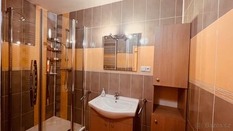 Nabízíme k prodeji družstevní byt o dispozici 2+1 bez balkon