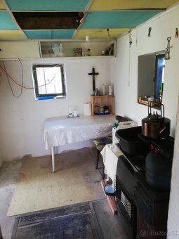 Prodám podsklepenou chatu s pozemkem 1600 m2 v Hrušovanech u