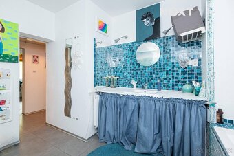 Exkluzivně Vám nabízím velmi pěkný dvougenerační dům 4kk (13