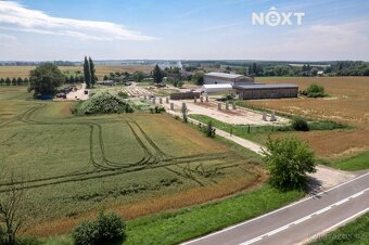 V lokalitě Skalice u Hradce Králové nabízíme k prodeji výjim