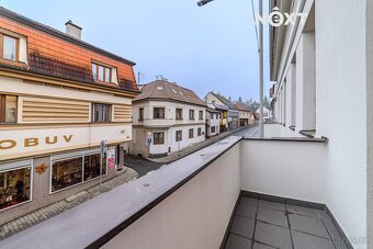 Moderní a prostorná jednotka o dispozici 1+kk (34 m²).
Jedno