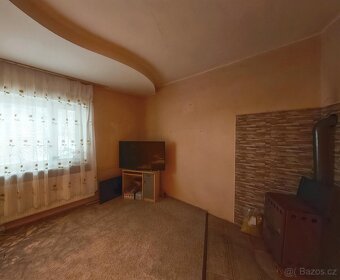 Exkluzivně nabízíme k prodeji patrový rodinný dům s obytným 
