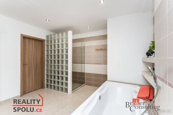 Pronájem, byty/5+kk, 186 m2, Dělnická 108, 43513 Meziboří, M