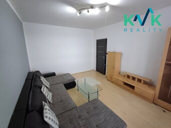 Pronájem bytu o dispozici 2+1 po částečné rekonstrukci, kter