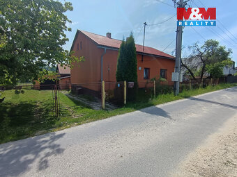 Exkluzivně nabízíme k prodeji rodinný dům na okraji obce, se
