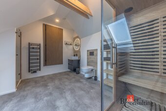 Prodej rodinného domu 291 m2, pozemek 735 m2, Zlonín, Praha 