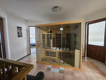 Nabízíme k prodeji prostorný rodinný dům 5+1 vhodný pro trva