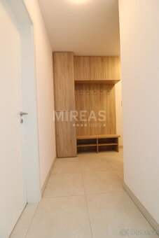 Nabízíme k pronájmu moderní byt v novostavbě situovaný ve 3.