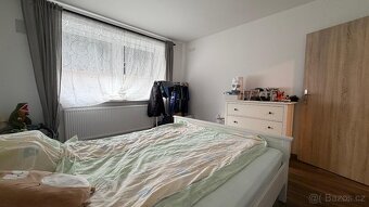Nabízíme k pronájmu světlý a plně zařízený byt 2+kk o veliko