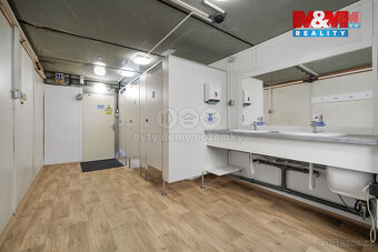 Nabízíme k pronájmu prostor o velikosti 12 m² v klidné části