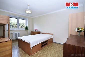 Nabízíme k prodeji krásný a udržovaný rodinný dům v klidné č