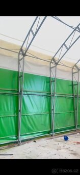 Prodám plachotovu halu zeleno-bíle barvy. Rozměry: 46m x 15,