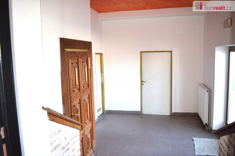 +popl. 4500, , k pronájmu komerční prostor o CP 99m², který 