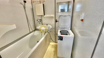 Nabízím k pronájmu pěkný a čistý byt 2+1, 61 m2, balkon, kom