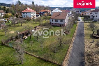 Nabízíme k prodeji velmi zajímavý patrový rodinný dům z konc