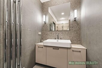 Nabízíme k pronájmu moderní byt o dispozici 2+kk a ploše 54 
