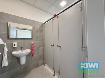Ev.č. 1600 Nabízíme k pronájmu moderní a vybavený kancelářsk