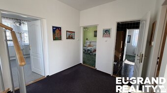 Ev.č. 05966 Vila Šluknov V přímém zastoupení majitelů nabízí