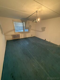 Nabízím k pronájmu garsonku o velikosti 36 m² v původním sta