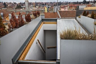 Nabízíme k pronájmu 1+KK v Brně - ulice Údolní . Byt je v no