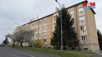 Nabízíme k pronájmu světlý zrekonstruovaný byt 2+kk o ploše 