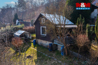 Nabízíme k prodeji krásnou chatu o užitné ploše 16 m², která