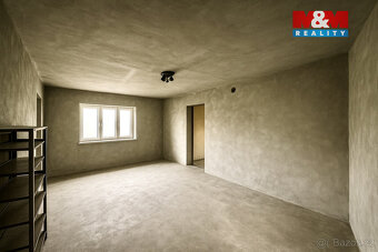 Nabízíme k prodeji rodinný dům, zemědělskou usedlost v klidn