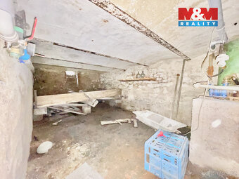 Nabízíme k prodeji rodinný dům, zemědělskou usedlost v klidn
