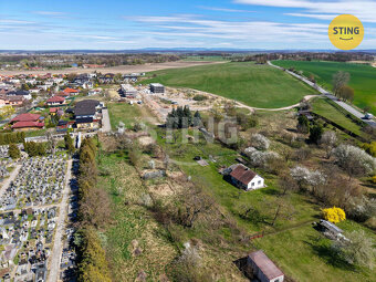 Nabízíme k prodeji zahradu o celkové ploše 2 214 m² v obci S