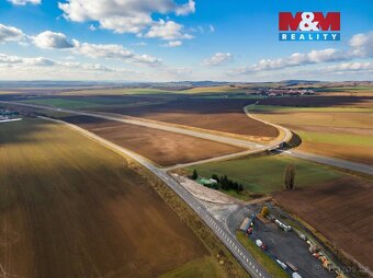 Nabízíme k prodeji komerční budovu, o celkové ploše cca 200 