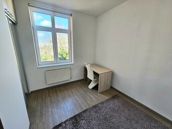 Nabízíme dlouhodobý pronájem krásného a slunného bytu po čás