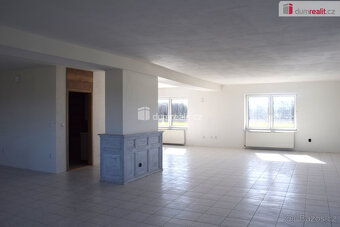+popl. 4500, , k pronájmu komerční prostor o CP 139m², který