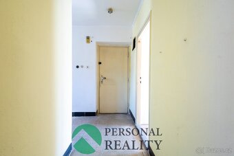 Ev.č. 02947 Nabízíme Vám velmi zajímavý cihlový byt v původn