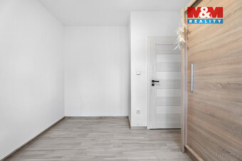 Nabízíme k prodeji novostavbu rodinného domu 4+kk o užitné p