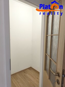 Pronájem bytové jednotky o velikosti 3+1+L /82 m2/ v Ústí na