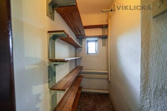 Nabízím k prodeji samostatně stojící rodinný dům v malebné a