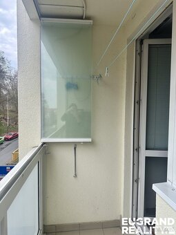 Ev.č. 05967 Nabízíme k prodeji byt o dispozici 3+1 se zaskle