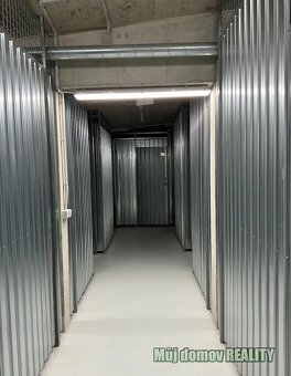 Nabízíme k pronájmu moderní byt o dispozici 2+kk a podlahové