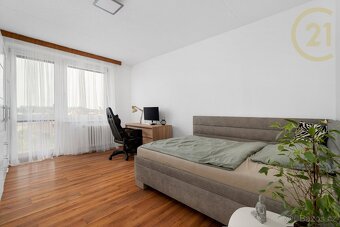 Hledáte bydlení v obci s kompletní občanskou vybaveností a z
