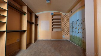 Městská část Praha 10 vyhlašuje dvoukolovou veřejnou soutěž 