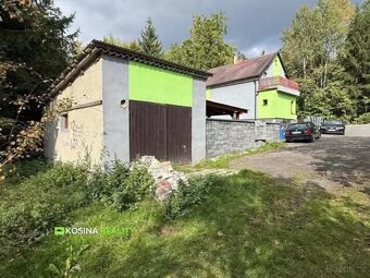 Rodinný dům 140,m2 k prodeji. Záhrada 655,m2 DŮM 4x1 Dum je 