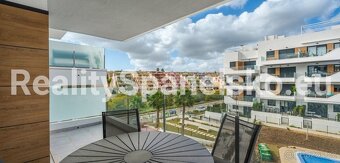 Moderní byt 3+kk, 70 m², balkon s výhledem na bazén – Orihue