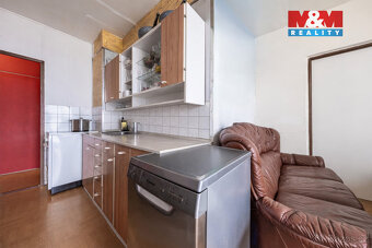 Nabízíme k prodeji prostorný byt 3+1 o užitné ploše 80 m² v 
