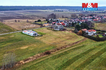Nabízíme k prodeji pozemek o rozloze 3923 m² v katastrálním 