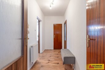 Ev.č. E1413BL013 Exkluzivně Vám nabízíme ke koupi rodinný dů