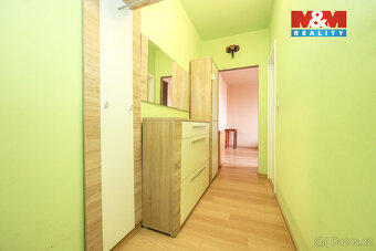 Nabízíme k prodeji moderní prostorný byt 3+1 v klidné části 