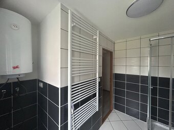 Nabízíme k pronájmu byt 2+1 o výměře 54,43 m², situovaný ve 
