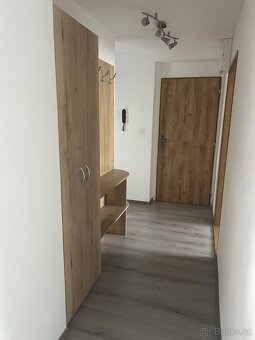 Nabízíme k pronájmu byt 2+1 o výměře 54,43 m², situovaný ve 